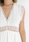 Biała Rozkloszowana Sukienka Mini z Gumkami w Pasie i Koronkowymi Wstawkami Evoleta