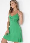 Zielona Sukienka z Klamrą na Ramiączkach Ozdobionych Łańcuszkami Kirenthya