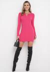 Fuksjowa Dopasowana Mini Sukienka z Prążkowanej Dzianiny z Metalową Ozdobą w Kształcie Serca Xustin