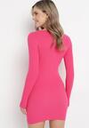 Fuksjowa Dopasowana Mini Sukienka z Prążkowanej Dzianiny z Metalową Ozdobą w Kształcie Serca Xustin