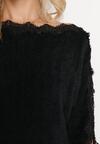 Czarny Sweter Ozdobiony Koronką Przy Dekolcie i na Rękawach z Wiskozą Mildroa