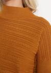 Jasnobrązowy Sweter z Wełną o Asymetrycznym Fasonie z Tłoczeniem Sarositte