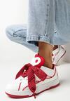 Biało-Czerwone Sneakersy z Ozdobnym Sznurowaniem i Szerokim Językiem Vessy