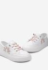 Białe Buty Sportowe z Elastycznym Sznurowaniem i Aplikacją Kwiatka Voilla