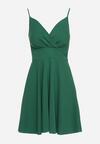 Zielona Rozkloszowana Sukienka z Kopertowym Dekoltem na Cienkich Ramiączkach Uferia