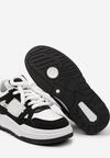 Czarno-Białe Klasyczne Sznurowane Sneakersy na Płaskiej Podeszwie z Transparentną Wstawką Famarie