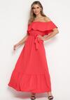 Czerwona Sukienka o Rozkloszowanym Fasonie z Hiszpańskim Dekoltem i Materiałowym Paskiem Nacara