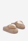 Bézs Papucs