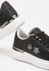 Czarne Płaskie Sneakersy z Gwiazdkami i Metalicznymi Wstawkami Jalelia