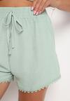 Pantaloni scurți Verde deschis