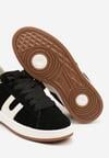 Czarne Płaskie Sneakersy z Geometrycznym Zdobieniem Armeria