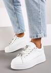 Białe Płaskie Sneakersy z Metalicznymi Aplikacjami 3D Mivita