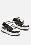 Czarno-Białe Płaskie Sznurowane Sneakersy z Napisami Friefra