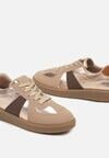 Ciemnobeżowe Płaskie Sneakersy z Metaliczną Wstawką Nevsina