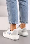 Biało-Szare Sznurowane Sneakersy na Grubszej Podeszwie z Geometrycznym Wzorem Sairana