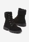 Czarne Botki Workery na Płaskiej Podeszwie Zdobione Futerkiem Typu Baranek Nevasilla