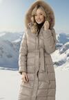Beżowa Pikowana Kurtka o Długim Kroju z Odpinanym Kapturem z Futerkiem i Paskiem oleti