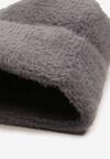 Szara Czapka Typu Beanie z Wełną i Wiskozą Ozdobiona Naszywką Borirra