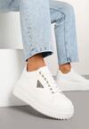 Białe Sneakersy na Grubej Podeszwie z Tłoczeniami i Ozdobną Aplikacją Danioris