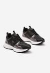 Czarne Sneakersy z Perforacją i Ozdobnymi Metalicznymi Wstawkami Kamirea