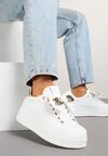 Białe Sneakersy Ozdobione Kokardą i Metaliczną Aplikacją Wilselia