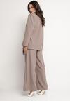 Costum Bej