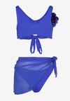 Niebieskie Bikini Biustonosz z Odpinanym Kwiatem 3D Majtki Typu Figi i Siateczkowe Pareo Folane