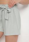 Pantaloni scurți Verde deschis