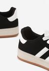 Czarno-Białe Sneakersy z Ozdobnymi Paskami Rilanira