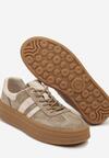 Ciemnobeżowe Zamszowe Sneakersy na Grubej Podeszwie z Paskami i Skórzaną Wkładką Felenne