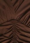 Brązowa Marszczona Sukienka Taliowana z Wiskozą z Dekoltem V i Długim Rękawem Emirie