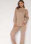Beżowy Komplet z Wiskozą Ozdobiony Metaliczną Nicią Sweter z Półgolfem i Szerokie Spodnie Aresina