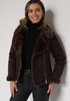 Brązowa Kurtka Biker z Imitacji Zamszu z Futrzanymi Mankietami i Kołnierzem Awedine