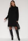 Czarna Sweterkowa Sukienka Pudełkowa Ozdobiona z Boku Guzikami Tustina