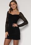 Czarna Koronkowa Sukienka o Dopasowanym Kroju z Kwadratowym Dekoltem Tiwedesa