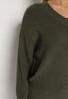 Ciemnozielony Sweter z Domieszką Kaszmiru z Dekoltem w Serek Feralaine
