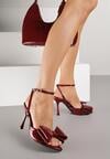 Bordowe Sandały Lakierowane Ozdobione Kokardkami Varona