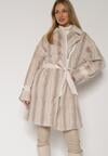 Jasnobeżowy Futrzany Płaszcz z Wiązanym Paskiem i Ozdobnymi Sprzączkami Felryna