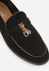 Czarne Mokasyny z Imitacji Zamszu Zdobione Aplikacją z Zawieszkami Peleg