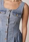 Jasnoniebieska Jeansowa Sukienka z Bawełny o Rozkloszowanym Kroju z Guzikami Nikesilea