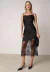 Czarna Koktajlowa Sukienka z Satyny Ozdobiona Koronką Palinca