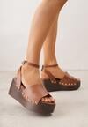 Brązowe Sandały na Koturnie i Platformie Ozdobione Nitami Rhethe
