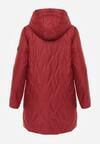 Czerwona Pikowana Kurtka Przejściowa Parka z Kapturem o Długim Kroju z Ozdobą Isaline