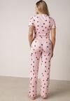 Różowy Komplet Piżamowy z Elastycznego Materiału Spodnie i Bluzka w Serca Veys