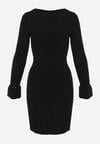 Czarna Sweterkowa Sukienka Dopasowana z Wiskozy z Falbankami i Guzikami Nevinndra