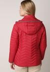 Czerwona Pikowana Kurtka Przejściowa z Ozdobną Lamówką przy Kapturze Tidorna