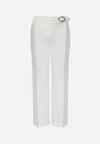Białe Garniturowe Spodnie VICES na Kant z Wszytym Paskiem z Klamrą Azivore