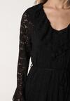 Czarna Koronkowa Sukienka z Cienkim Paskiem i Rozkloszowanymi Rękawami Jovaila