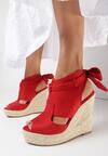 Czerwone Sandały Thassa