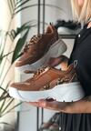 Camelowe Sneakersy Jazmin